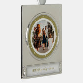 フェスティバルシンプルゴールデンクリスマスファミリーフォト シルバープレートバナーオーナメント (右)