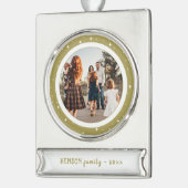 フェスティバルシンプルゴールデンクリスマスファミリーフォト シルバープレートバナーオーナメント (左)
