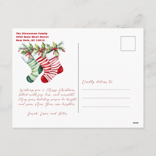 フェスティバルストライプのストッキングとグリーンクリスマス シーズンポストカード (裏面)