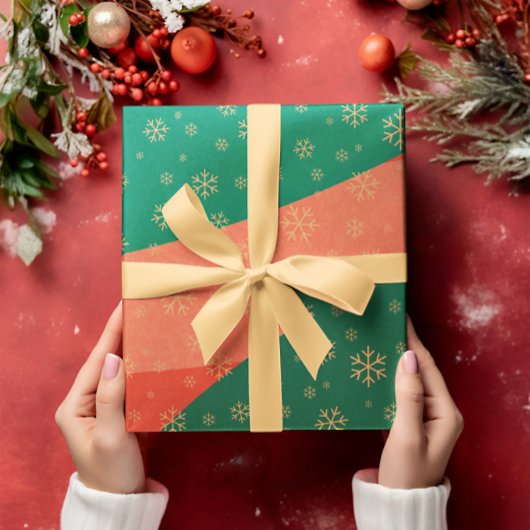 フェスティバルスノーフレークオンレッド&グリーンラッピング紙 ラッピングペーパー