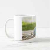 フェスティバルドッグフォトスタークリスマスキープサケ コーヒーマグカップ (左)