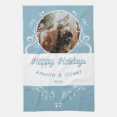 フェスティバルハッピーホリデーズリーフブルーカップル写真 キッチンタオル (縦)