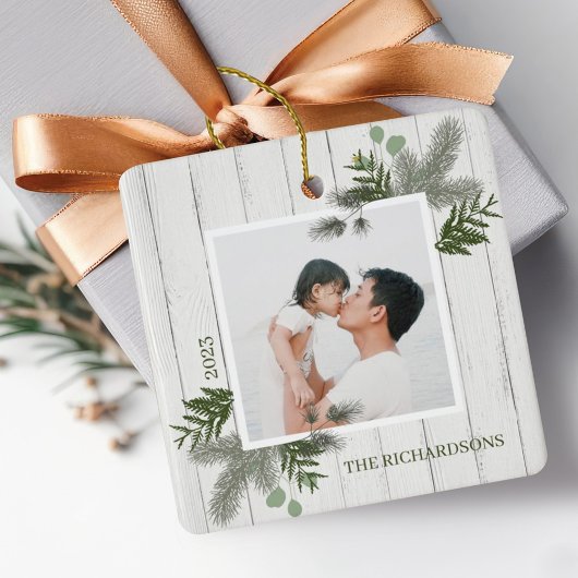 フェスティバルパイン素朴と白い木製紫斑写真 セラミックオーナメント