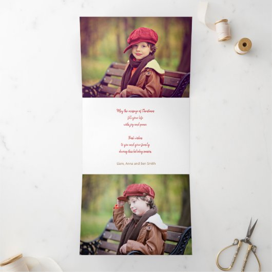 フェスティバルホリデータイポグラフィファイブフォトコラージュ 三つ折りクリスマスカード (内部)