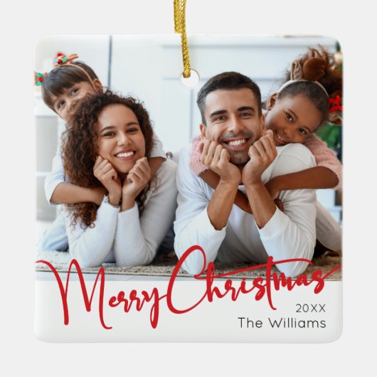 フェスティバルレッドスクリプトメリークリスマス セラミックオーナメント (正面)