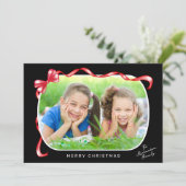 フェスティバルレッドリボンと弓の曲がった写真クリスマス シーズンカード (スタンド正面)