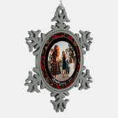 フェスティバルレッドワンラインアートクリスマスファミリーフォト スノーフレークピューターオーナメント (左)