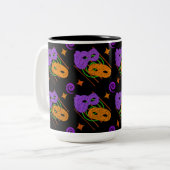 フェスティバル仮装マスクのマグカップ ツートーンマグカップ (正面左)