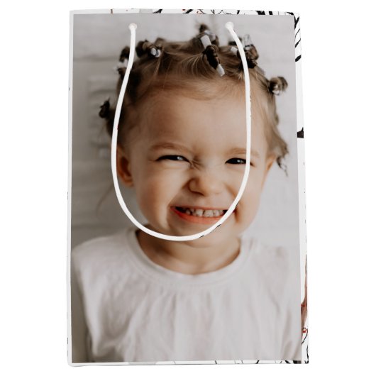 フェスティバル冬の鹿の2つの写真クリスマス ミディアムペーパーバッグ (正面)