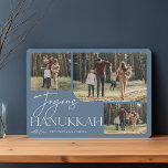 フェスティバル挨拶 | Joyous Hanukkah 3写真 シーズンカード<br><div class="desc">私たちのフェスティバルとエレガントハヌカーのカードデザインはあなたの家族の写真の3つを表示する完璧なお気に入りの方法である。横向きまたは横向きのデザインは、白いタイポグラフィと手書き文字のスクリプトで「Joyous Hanukkah」を特徴とし、その下に埃っぽい石板の青い背景に家族の名前を付ける。</div>