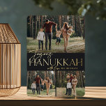 フェスティバル挨拶 | Joyous Hanukkah 3写真 箔シーズンカード<br><div class="desc">私たちのフェスティバルとエレガントハヌカーのカードデザインは、あなたの家族の写真の3つを表示する完璧な方法であるお気に入りの – 水平/風景と2つの正方形。デザインは金ゴールドフォイルタイポグラフィと手書き輝くの「ジョイHanukkah」を特徴とし、あなたの家族の名前と。カードは白い星模様に逆向き。</div>