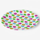 フェスティバル数々の色のイースターの卵を白に ペーパープレート (アングル)