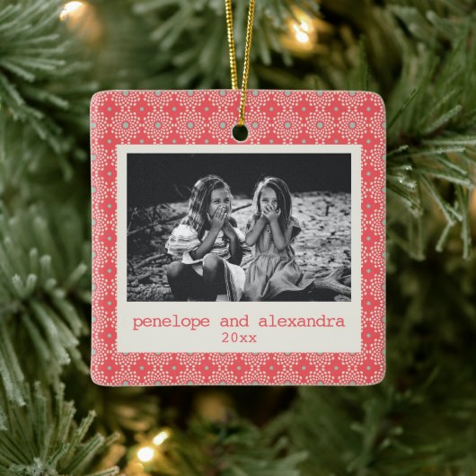 フェスティバル赤ドットパタスタイリッシュンパーソナライズされた写真 セラミックオーナメント (ツリー)