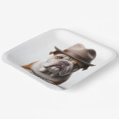 フェドーラを着たブルドッグ ペーパープレート (傾斜あり)