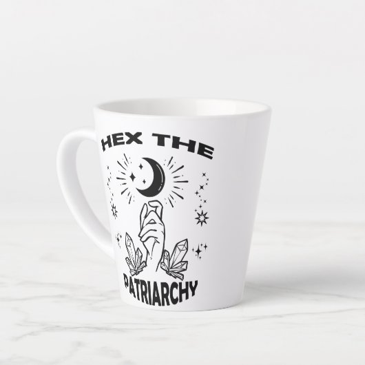 フェミニストの魔女、家父長制を16進 カフェラテマグ (左アングル)