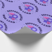 フェミニスト選挙 – Vをリードする女性をサポート ラッピングペーパー (角)