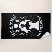 フェミニスト魔女 – Hex The Patriarchy II ビーチタオル (正面)