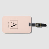 フェミニンなバラピンクのモノグラムイニシャルスクリプトおしゃれ ラゲッジタグ (正面横)