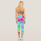 フェミニンカラフルフローラブルー背景かわいい カプリレギンス (裏面)