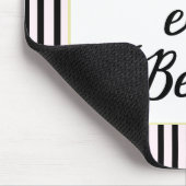 フェミニンフランスのピンクとストライプ黒の花 マウスパッド (コーナー)