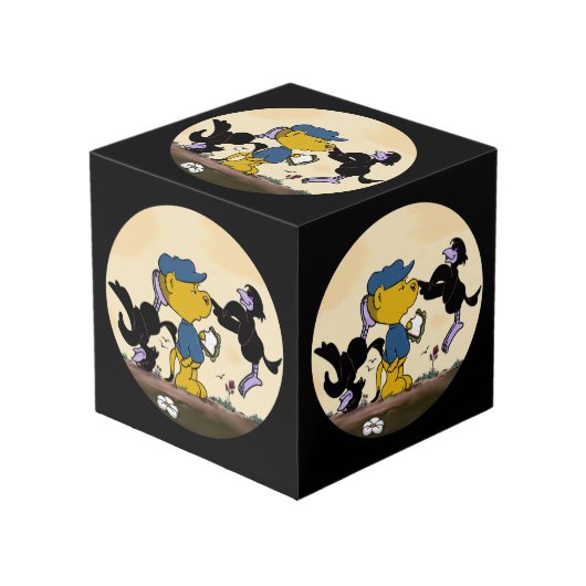 フェラルドとペスキーのカラスの立方体 フォトキューブ (正面アングル)