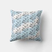 フェラルドは紅葉の中で クッション (裏面)