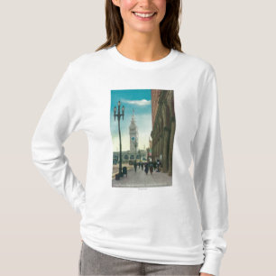 フェリータワーを示す低相場Stの眺め Tシャツ