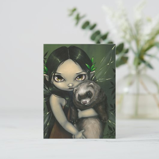 「フェレットと彼の妖精」はがき ポストカード (スタンド正面)