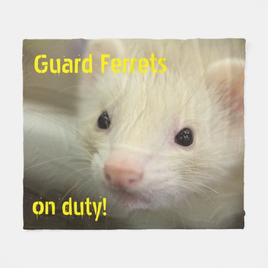 フェレット顔 フリースブランケット (正面(横))