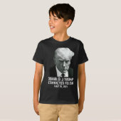 フェロン・ドナルド・トランプ有罪が彼をトランプ刑務所に監禁する Tシャツ (正面フル)