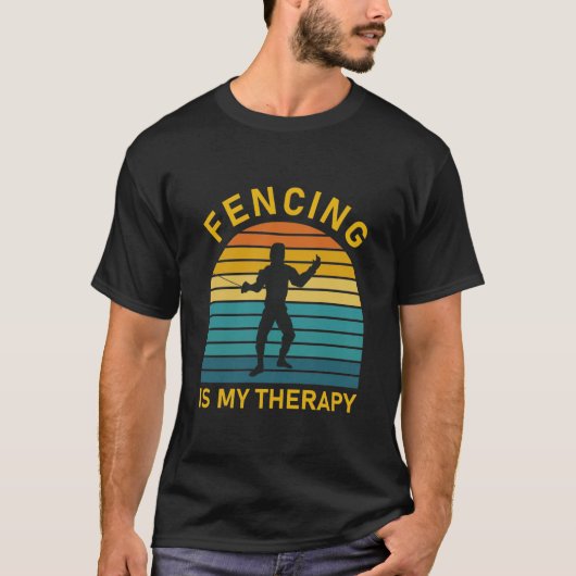 フェンシングは私のセラピー Tシャツ (正面)