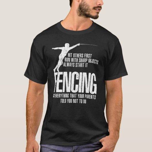フェンシング剣剣術T型 Tシャツ (正面)