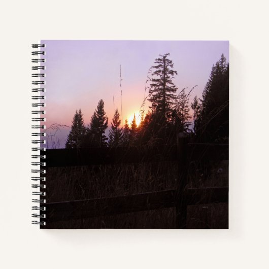 フェンスの向こうに… ノートブック (正面)
