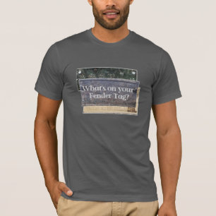 「フェンダーラベルに何が」 Tシャツ