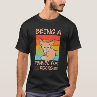 フェンネックのキツネの岩であるフェンネックキツネ Tシャツ