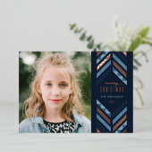 フォイルヘリンボーンバンドホリデーフォトカード – 青 箔招待状 (立ち正面)