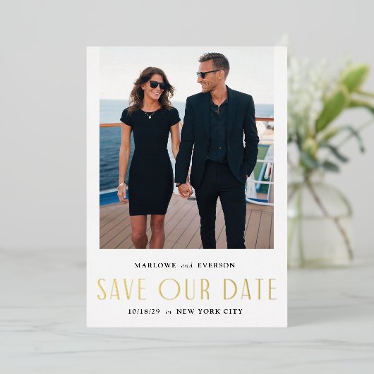 フォイルモダンエレガンス写真Save the Date Card 箔招待状 (立ち正面)