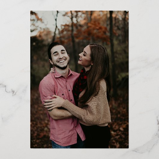 フォイル秋のフローラバーガンディーモノグラム結婚写真 箔招待状 (裏面)