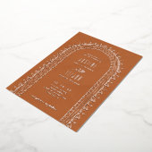 フォイル華美アーチ結婚式招待状 – タン 箔招待状 (回転した状態)