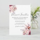 フォトほこりっぽいバラピンクQRコード結婚ズ 招待状 (スタンド正面)