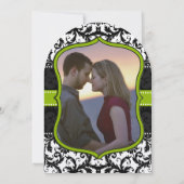 フォトアップルグリーンブラックヴィンテージダマスコウェディング 招待状 (裏面)