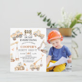 フォトイエロー建築ダーティ3歳3歳の誕生日 招待状 (スタンド正面)