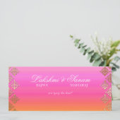 フォトウェディング招待インディアンピンクオレンジ金ゴールド セーブザデート (スタンド正面)