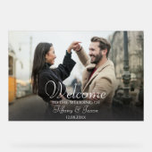 フォトウェルカムブラックとホワイト文字アクリルサイン アクリルサイン (正面)