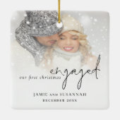 フォトオーバーレイスクリプト名1st婚約したクリスマス セラミックオーナメント (裏面)