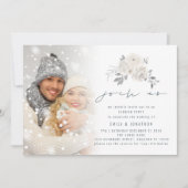 フォトオーバーレイホワイトフローラの参加夕べ結婚 招待状 (正面)