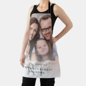 フォトオーバーレイモノグラムハッピーリタイアメント祖母 エプロン (インサイチュ)