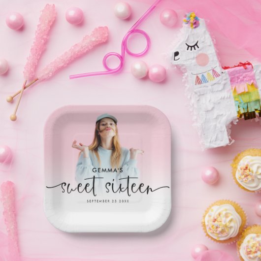 フォトオーバーレイ名日付スクリプトSweet sixteen ペーパープレート (パーティー)