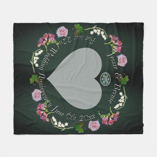 フォトカスタムフローラハート結婚のアニバーサリーグレー フリースブランケット (正面(横))