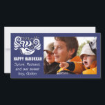 フォトカードハッピーハヌカー(ユダヤ教の祭り)「Blackboard Doves」 シーズンカード<br><div class="desc">フォトカードハッピーハヌカー(ユダヤ教の祭り)「Blackboard Doves」自分の写真を追加し、文字を自分の写真に置き換えることによってパーソナライズ。カスタマイズフォントのスタイルとサイズと色のお気に入りの文字。サイズ: 8インチx 4インチ共有任意の既存のテンプレートから写真カードを作成することによって、どこでも愛する人とあなたの特別な瞬間カスタマイズ。よりカスタムパーソナルなtouchのための郵便料金を追加!寸法: 4"l x 8"w(ポートレート)または8"l x 4"w(横)美しい光沢仕上げ、フルカラー、フルブリード印刷で120ポンドのカード素材に印刷さ高品質れ、白#10サイズの封筒に含まれるデザイナーのヒント:最高のプリントを確保するために、この製品のカスタマイズ可能なデザイン面積は4" x 8"。結最高の果は1/16インチの裁ち落とし。</div>